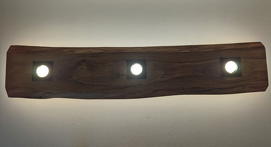 Plafonnier bois naturel spots et lumière indirecte
