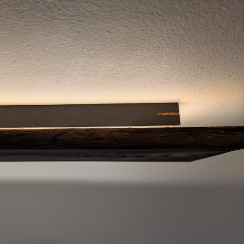 Caisson en bois noir avec inserts en chêne